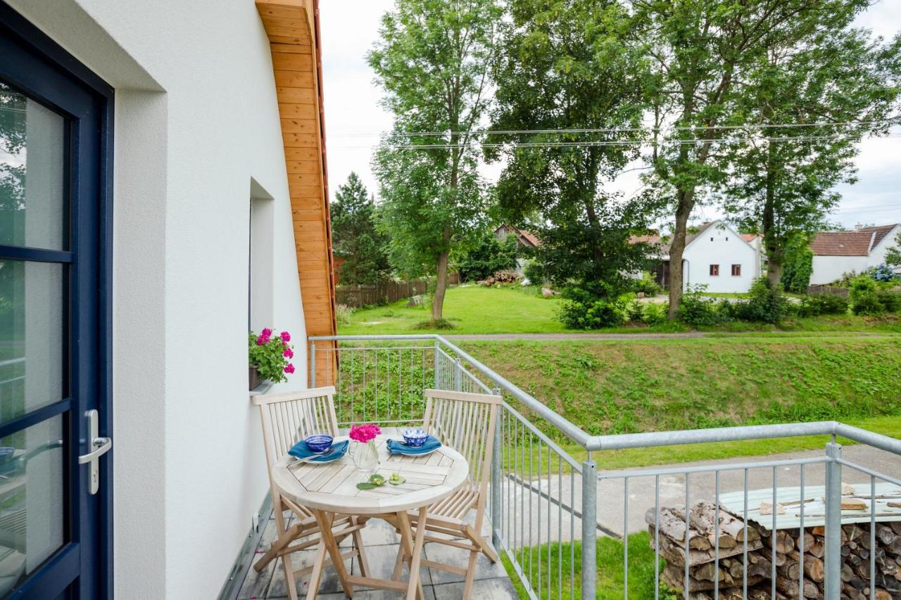 Apartmány Jedovary Trhové Sviny Kültér fotó